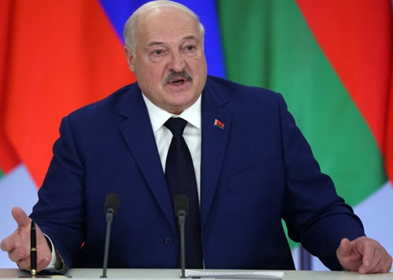 Лукашенко доручив ремонтувати судна для РФ