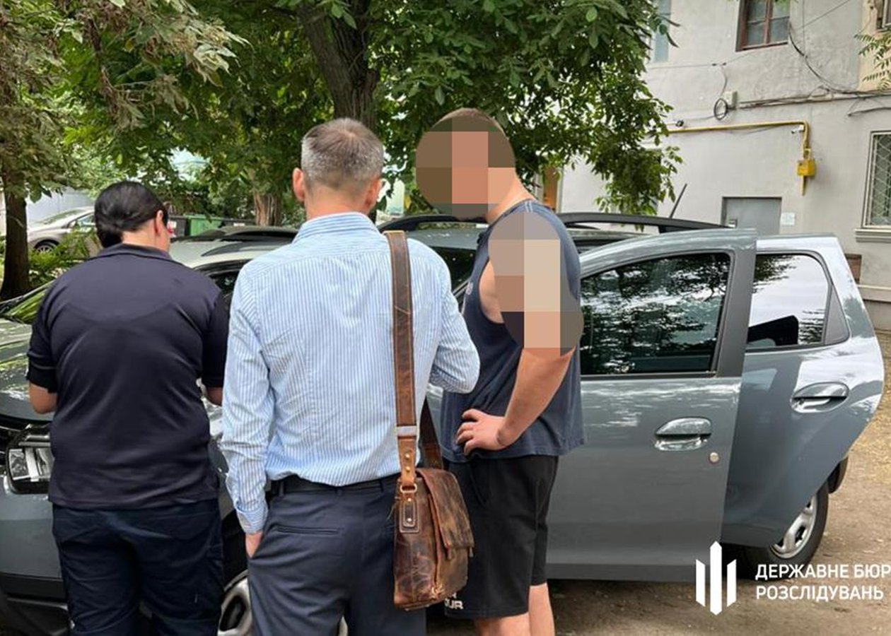 В Одесі співробітник ТЦК "торгував" відстрочкою від мобілізації