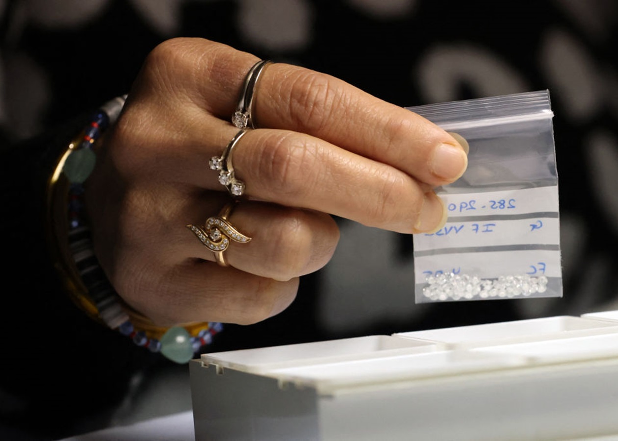 Росія влаштувала хаб у Вірменії для вивезення підсанкційних алмазів - ЗМІ