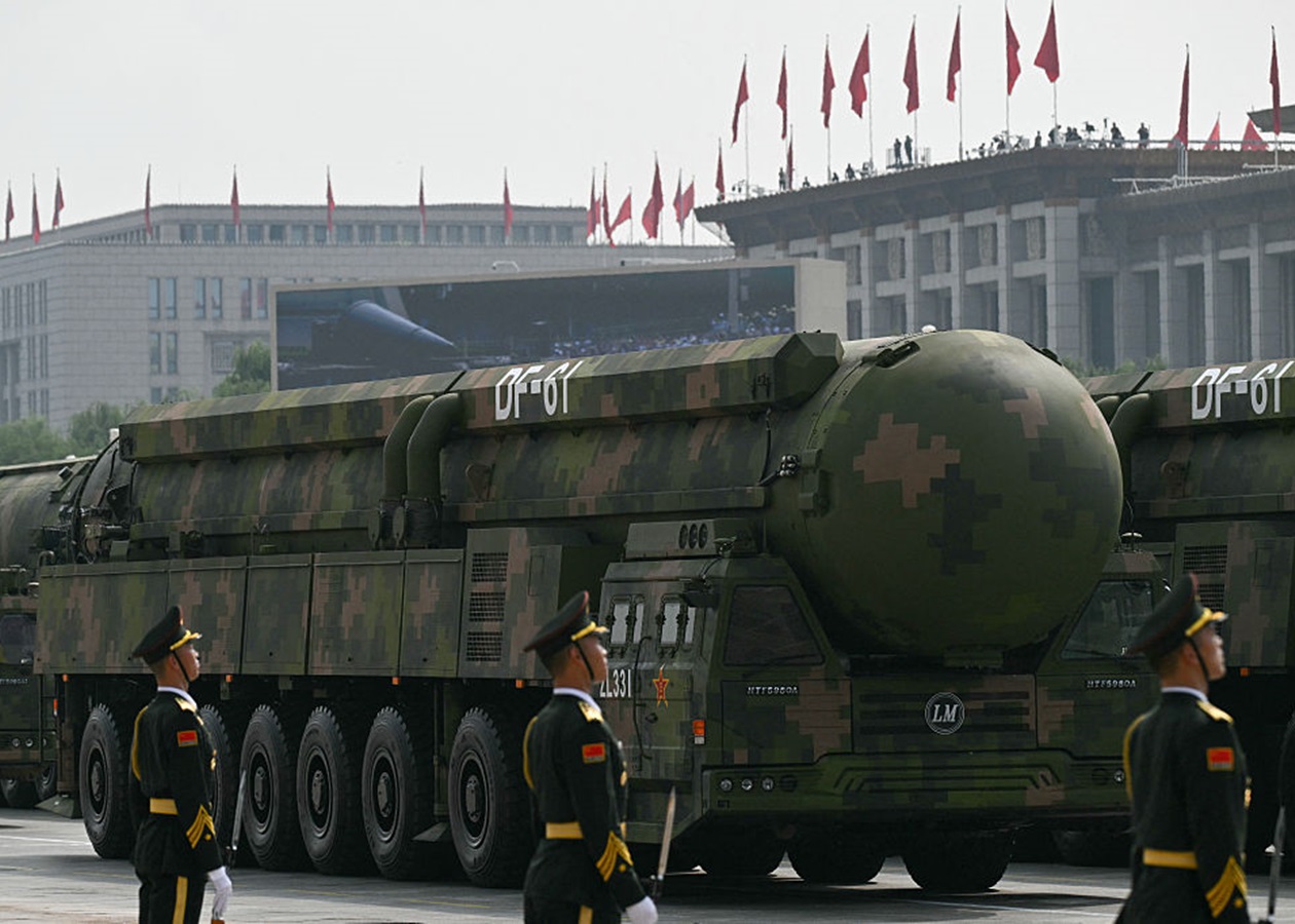 СюжетПарад у Китаї: провокативні заяви і потужна зброя