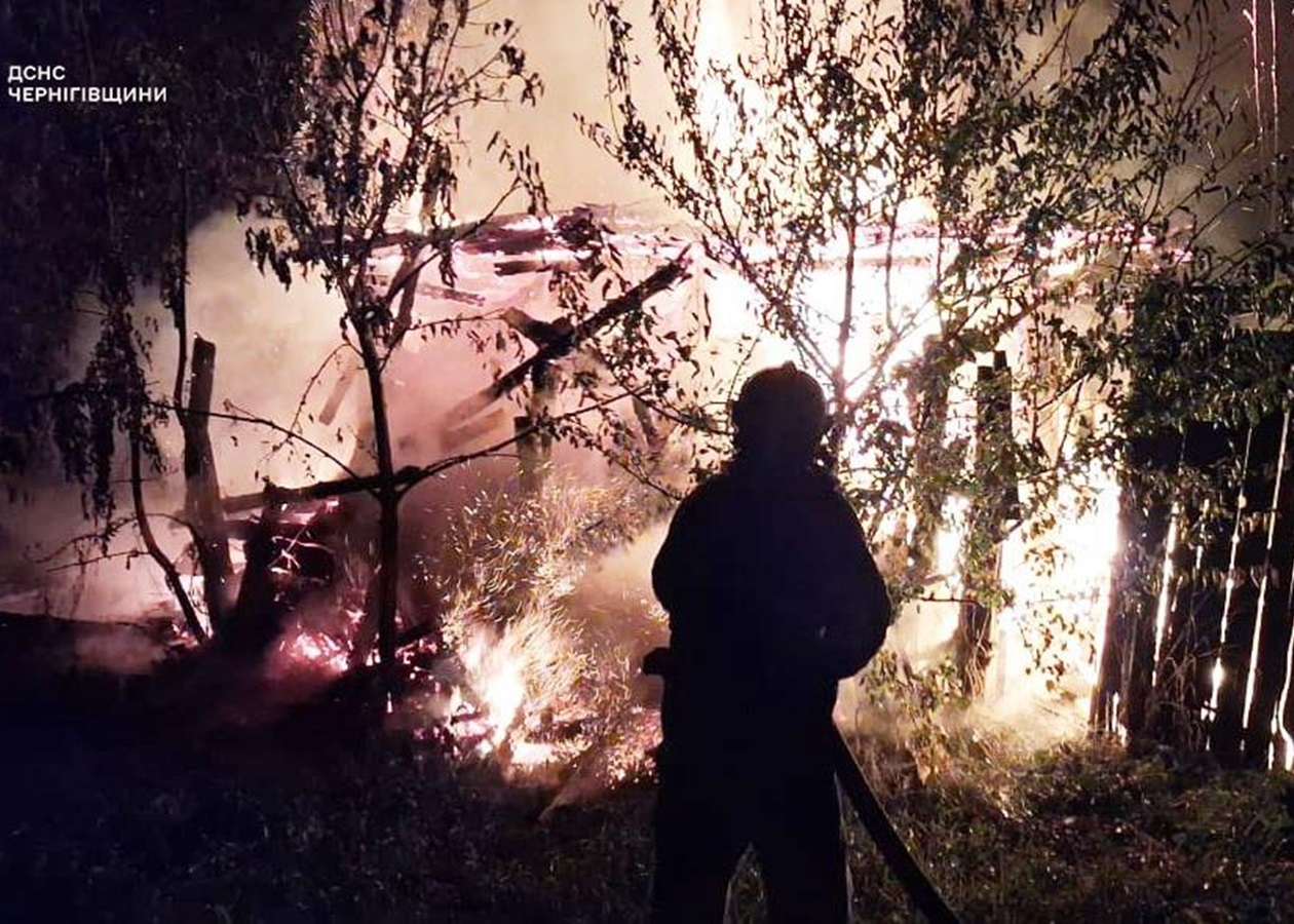 На Чернігівщині внаслідок атак РФ загинула жінка, поранено медиків