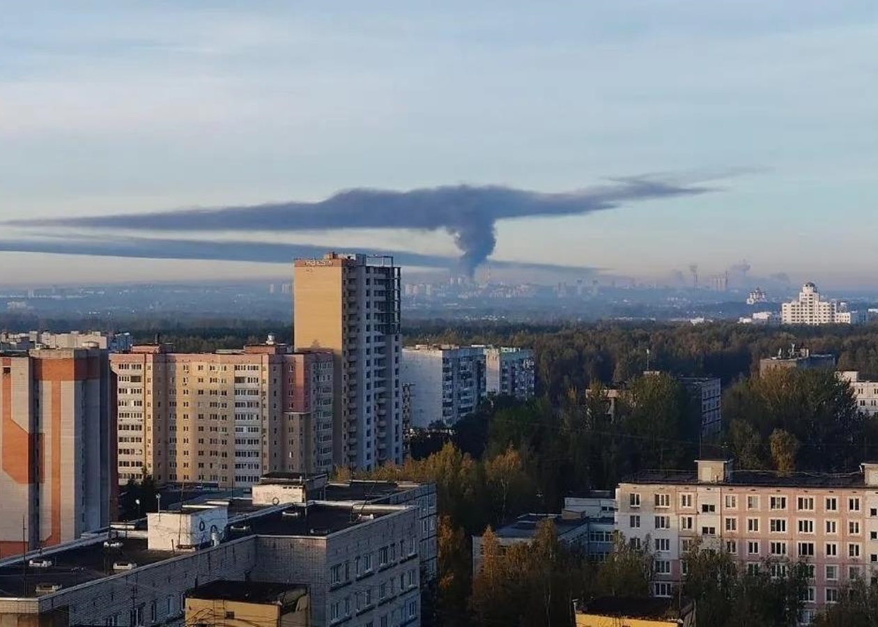 У російському Ярославлі спалахнула пожежа на НПЗ