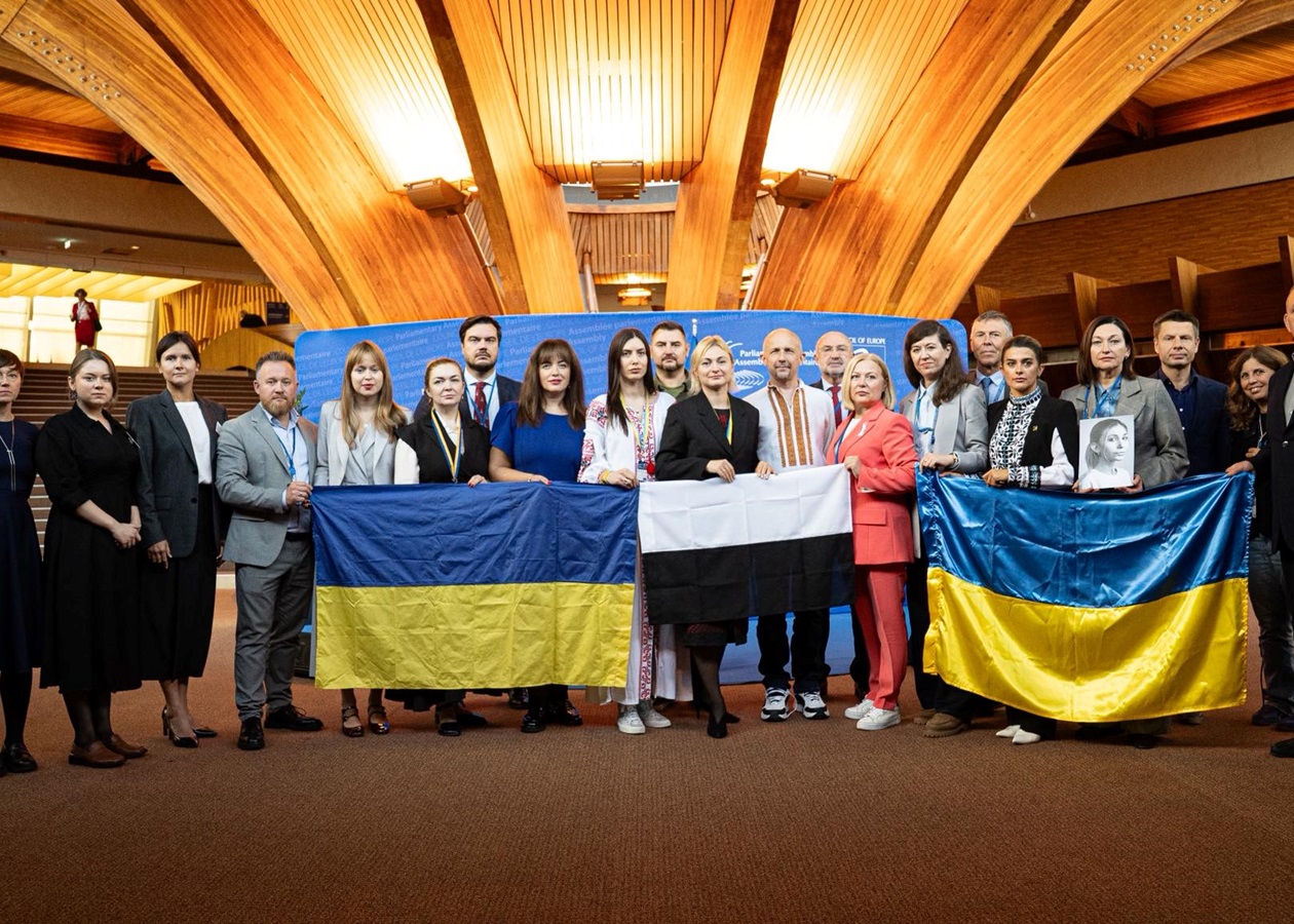 ПАРЄ закликала Росію звільнити з полону 26 українських журналістів