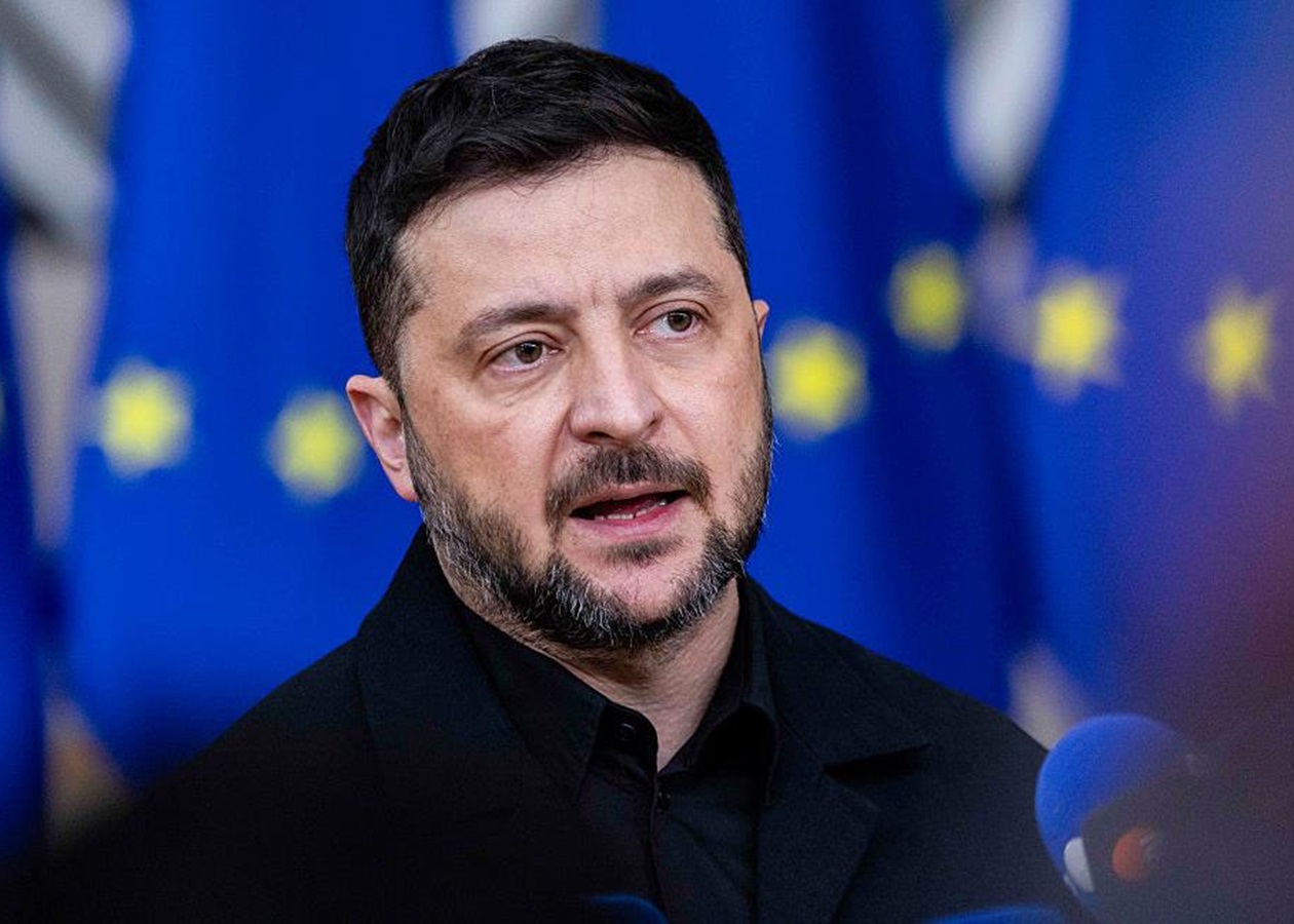 Зеленський заперечив чутки про удари ракетами США