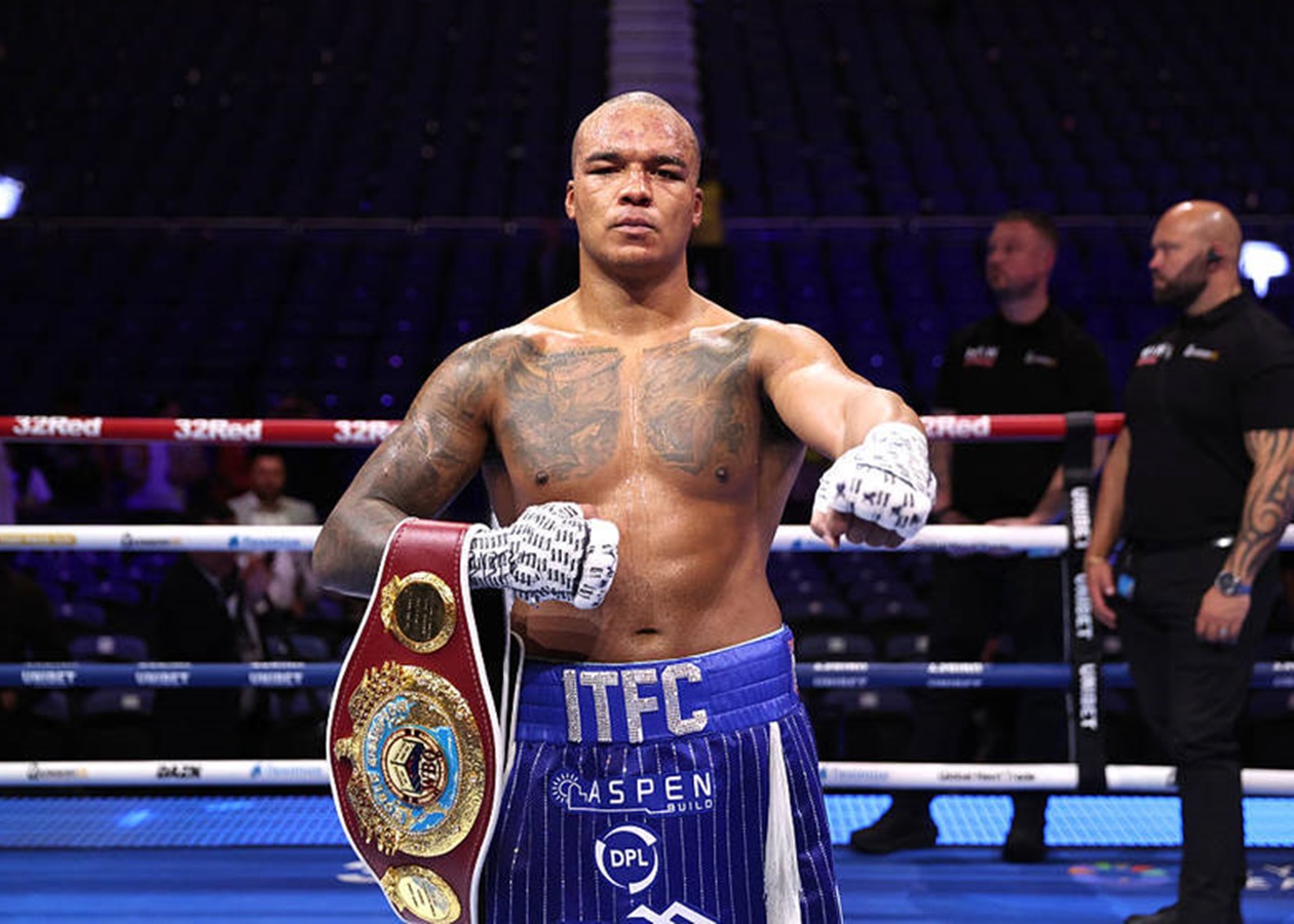 Вордлі закликав Усика вийти з ним битися на рингу