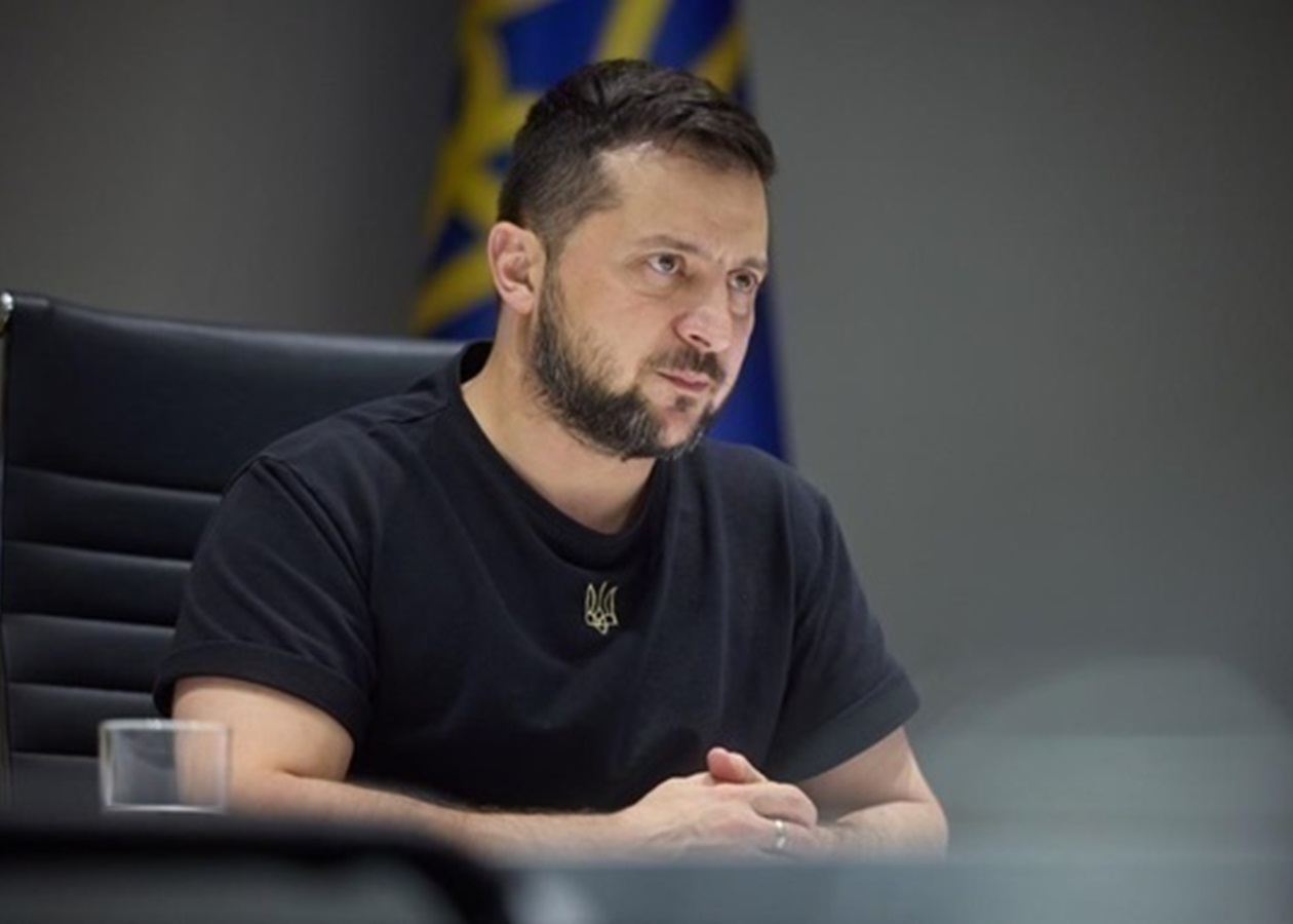 Президент назвав умову скасування воєнного стану