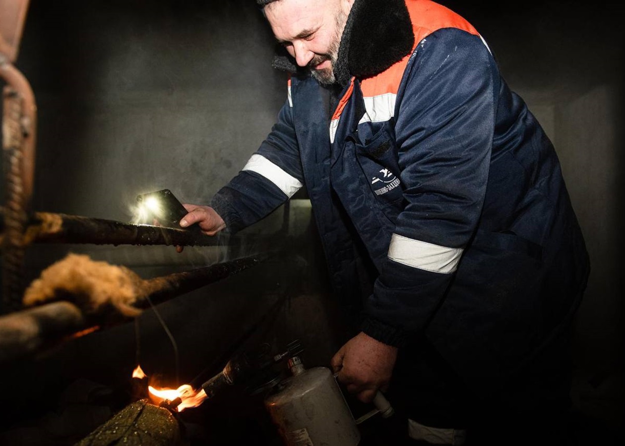 Ремонтні бригади ЖКГ та Укрзалізниці отримають доплати - Кулеба