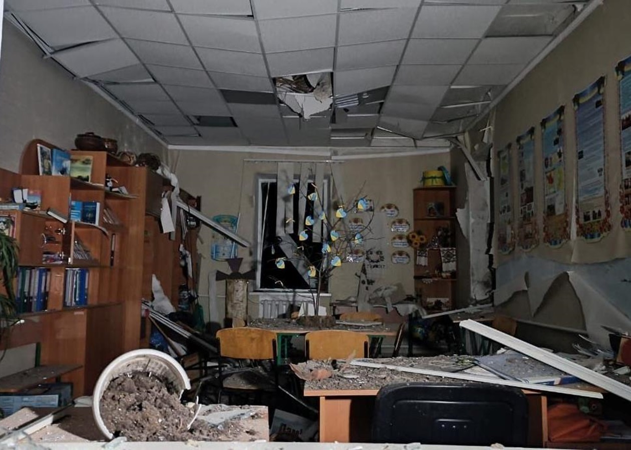 Росіяни вдарили ракетою та дронами по Дніпропетровщині: відоми наслідки