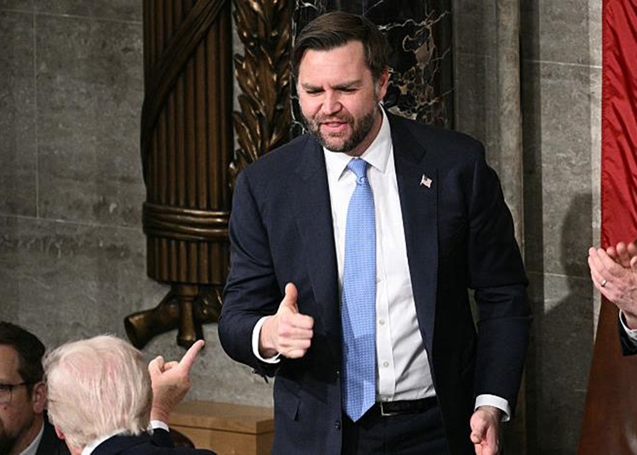 Війна в Україні: Венс розповів про наказ Трампа