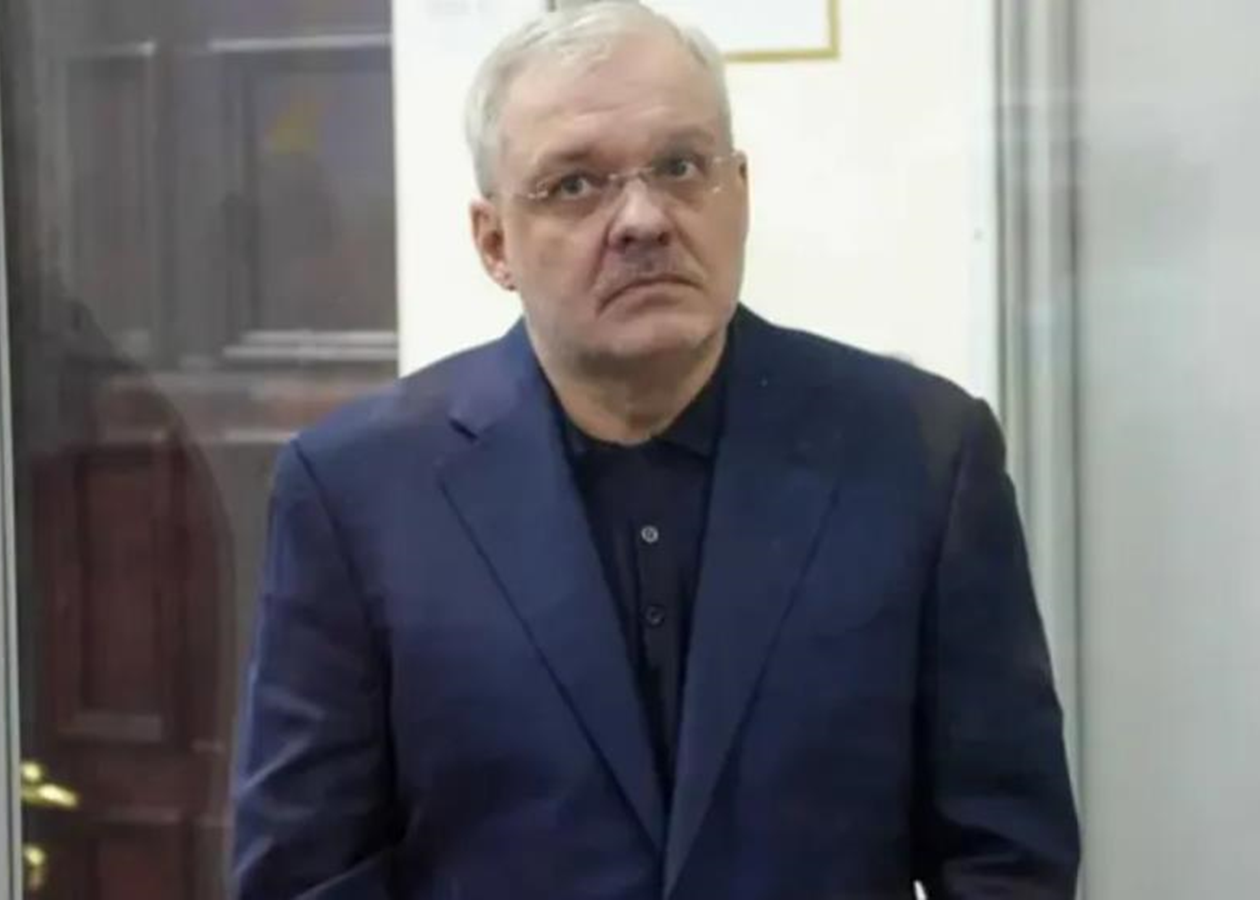 Понад $12 млн для родини та офшори: стали відомі корупційні схеми Галущенка