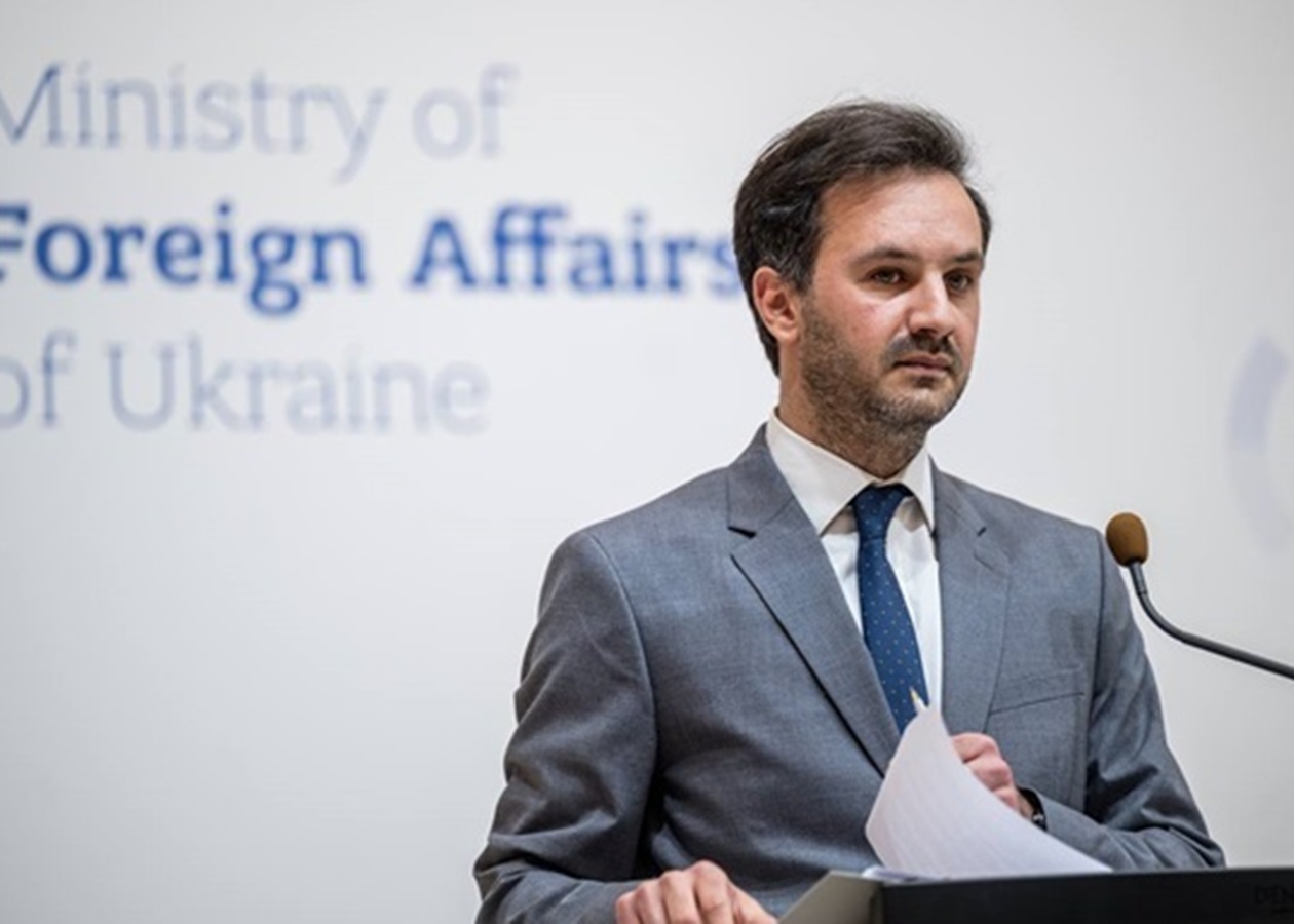 У МЗС відповіли Сіярто щодо українських грошей