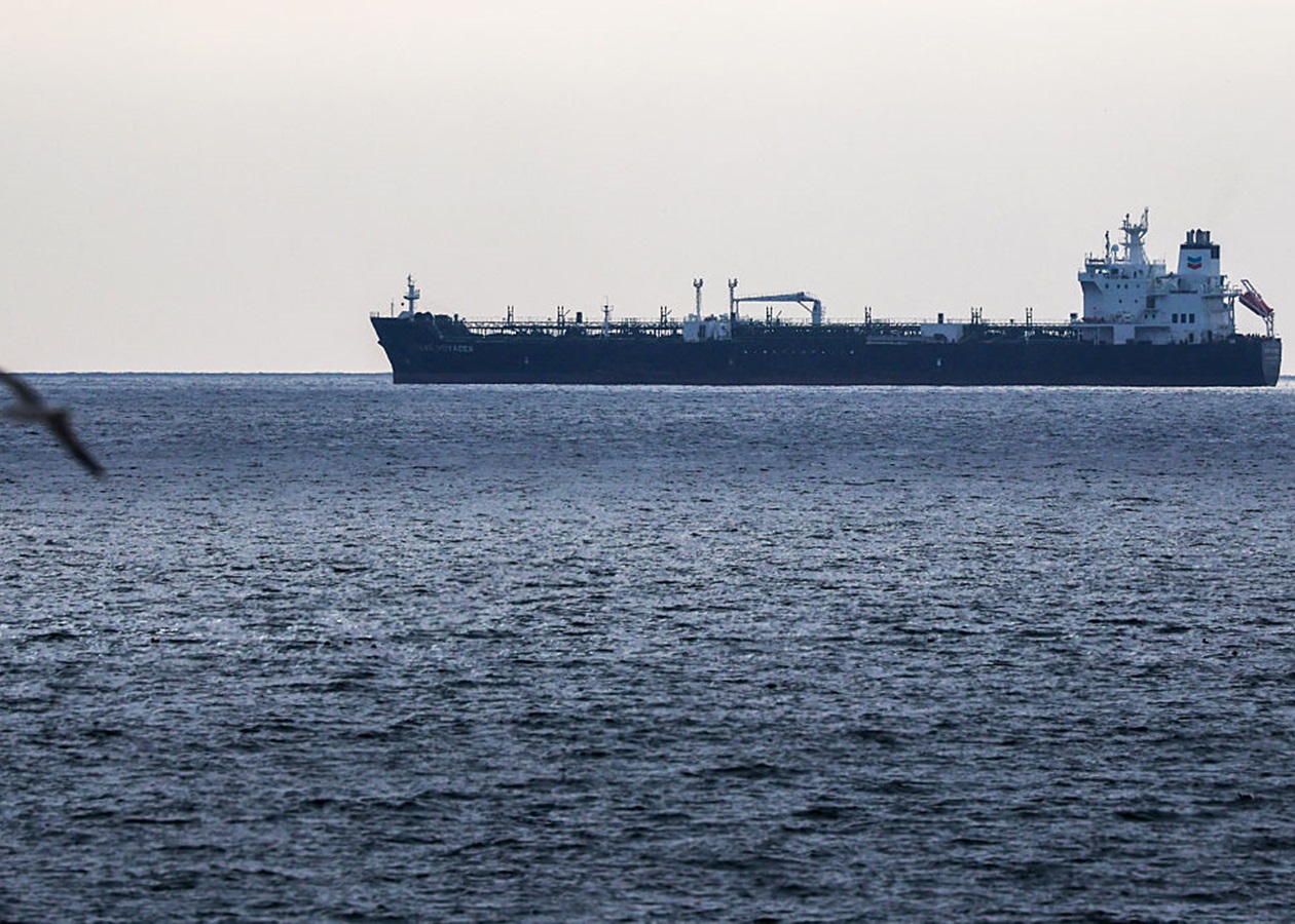 Через Ормузьку протоку пройшов російський танкер