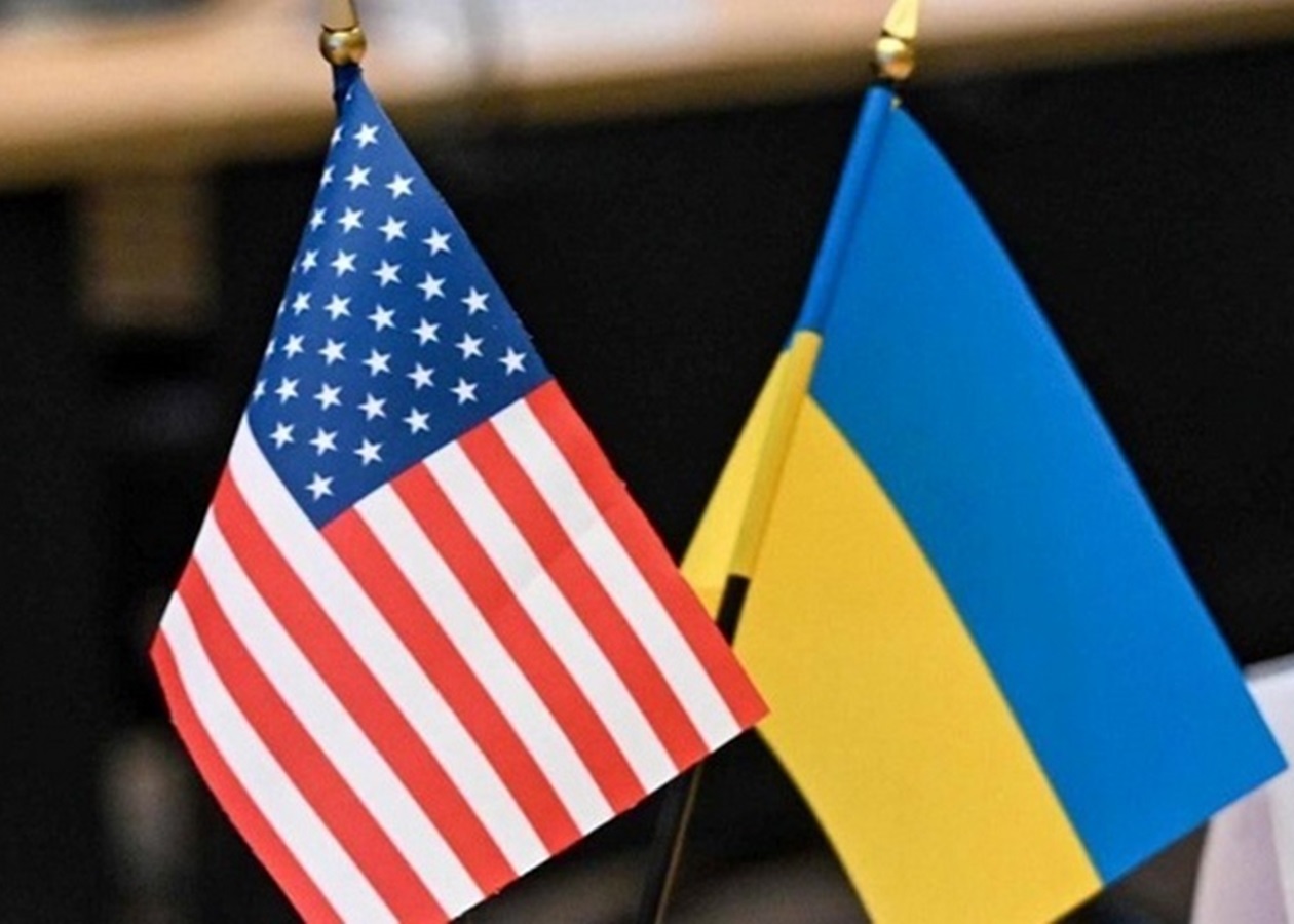 Зеленський: Ми на постійному зв'язку з США