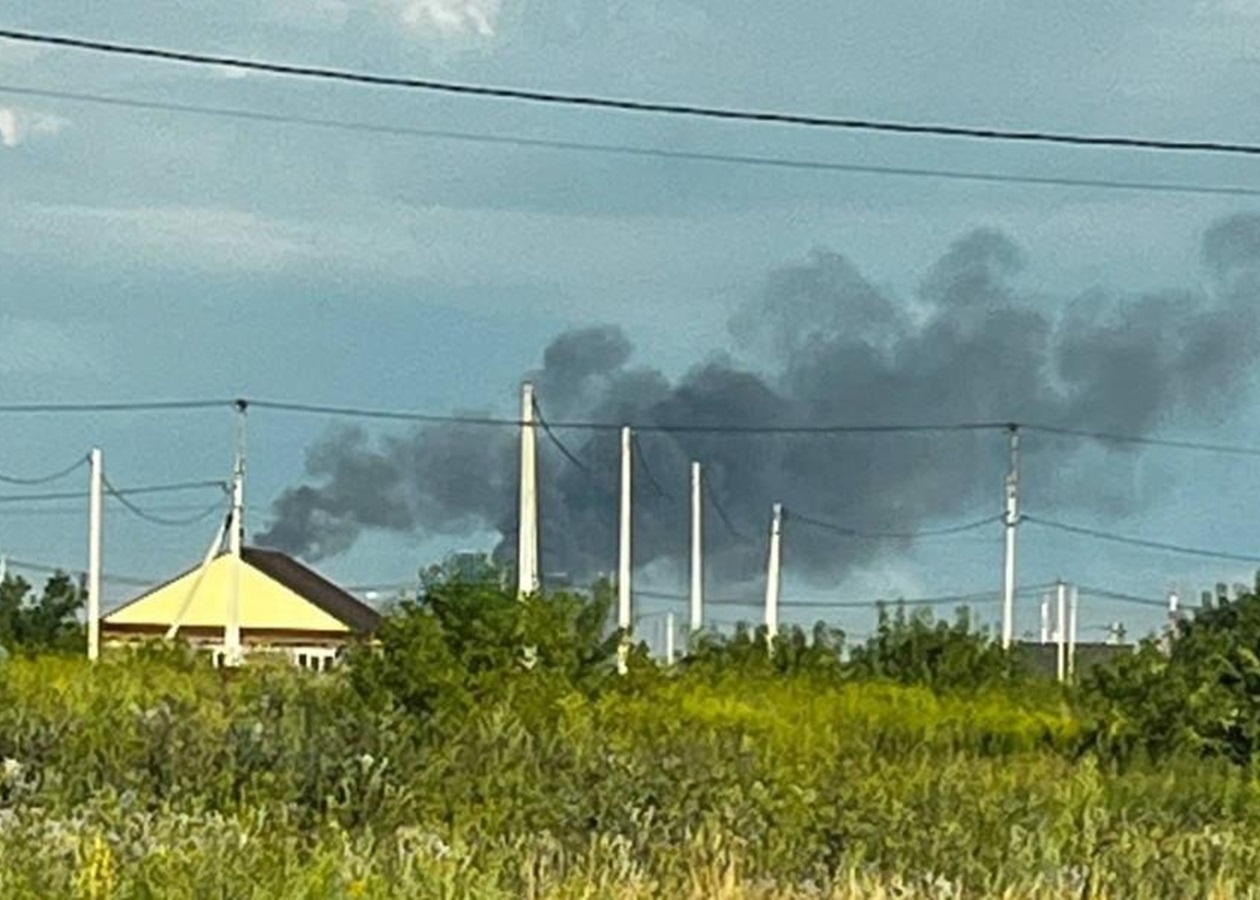 В російському Салаваті атакований НПЗ - соцмережі