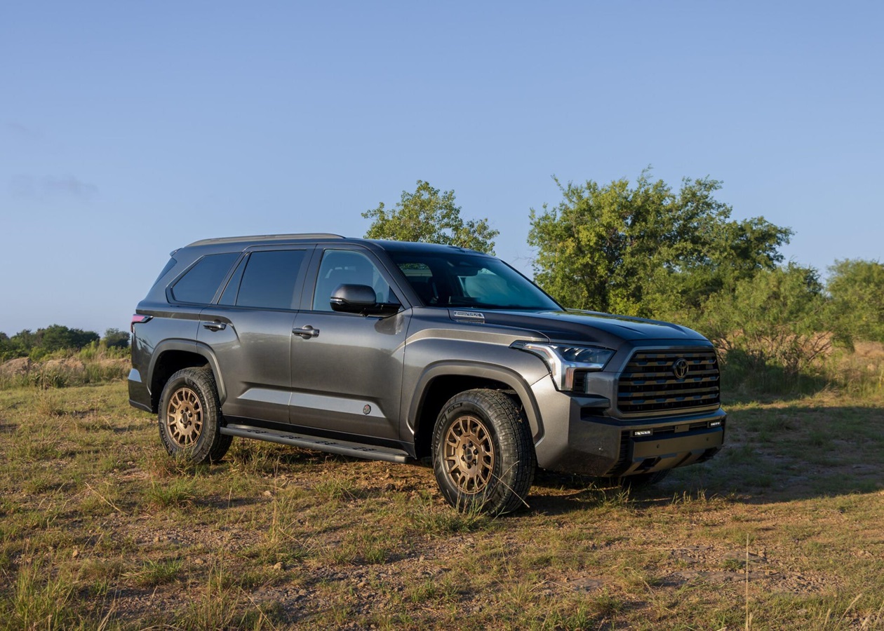 Toyota оновила позашляховик Sequoia