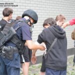 РФ вдарила по багатоповерхівці в Запоріжжі: під завалами люди