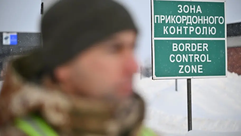 Чверть мільйона українців виїхали й не повернулися: що показала статистика кордону за пів року