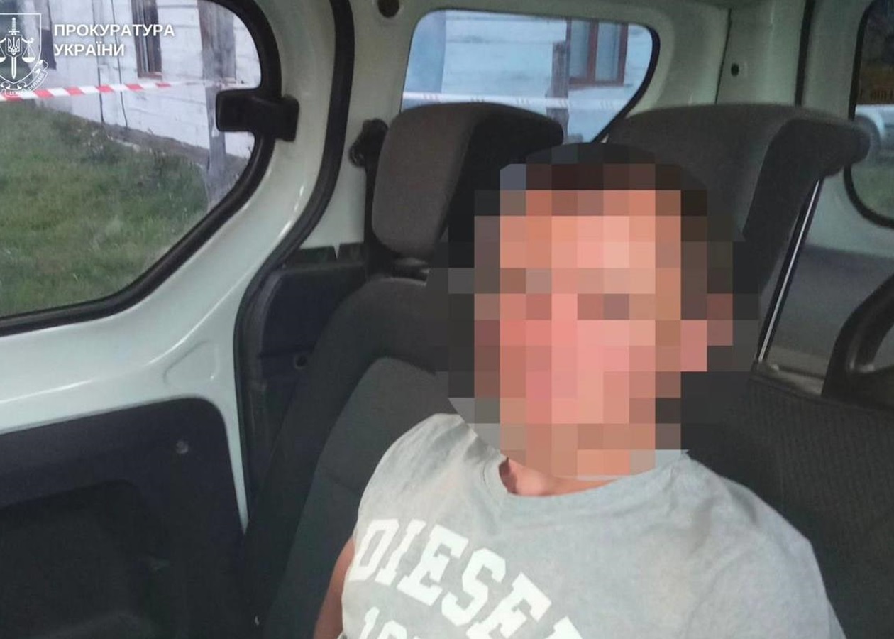 На Волині чоловік жорстоко вбив ексдружину та її матір на очах у дітей