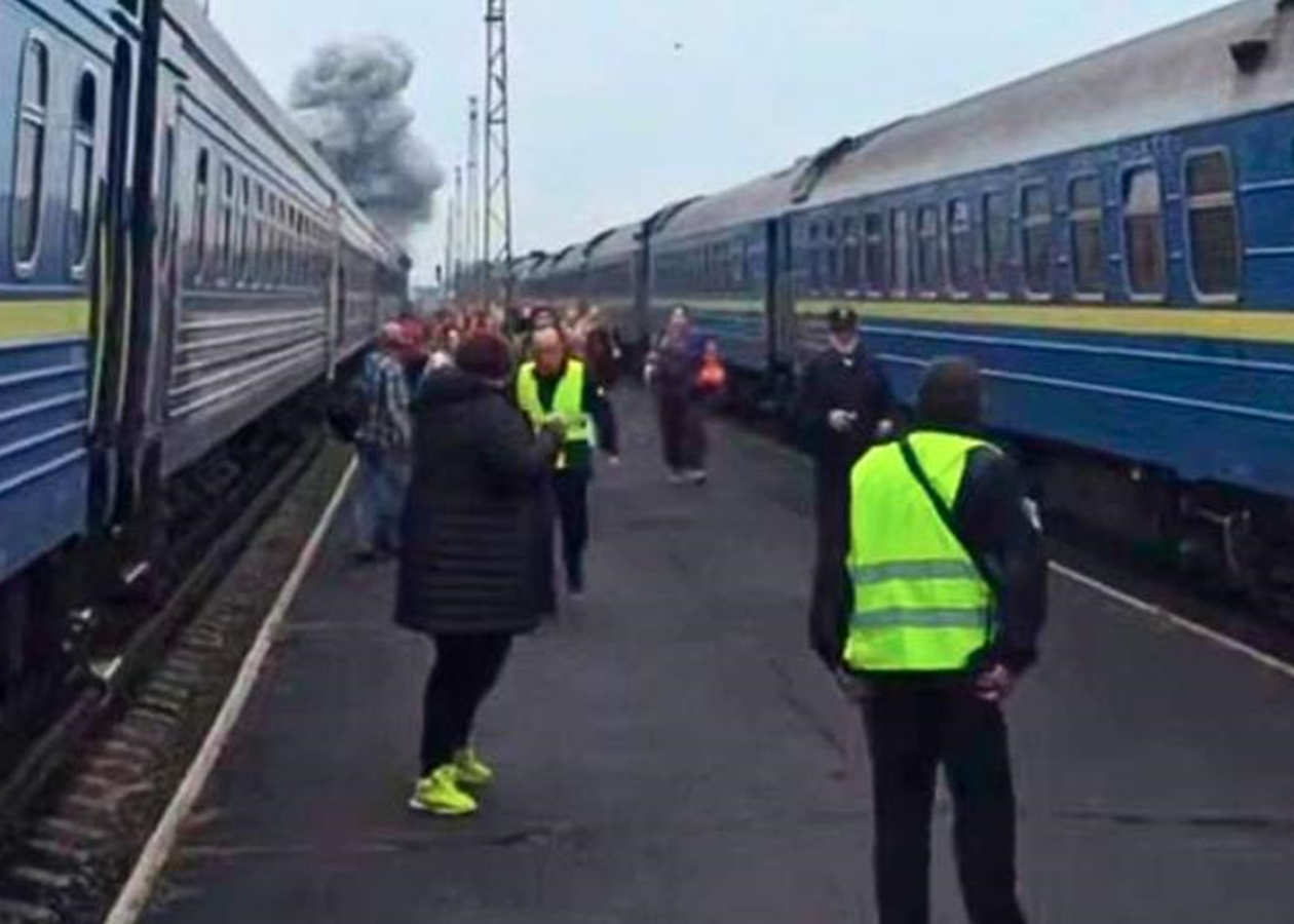 Росіяни атакували потяг на кордоні з Польщею